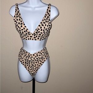Aerie Crèam and Black Leopard Print 2 Piece Bikini Swimsuit Women’s Size S